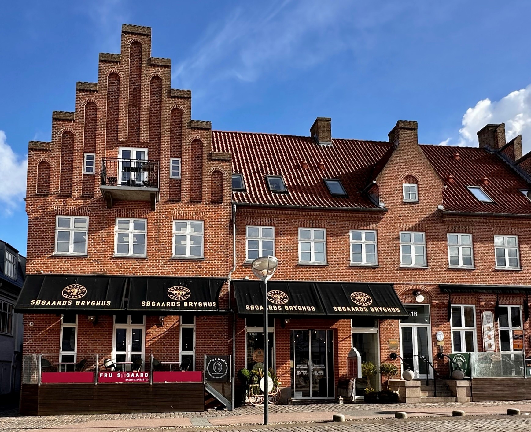 C. W. Obels Plads 1B