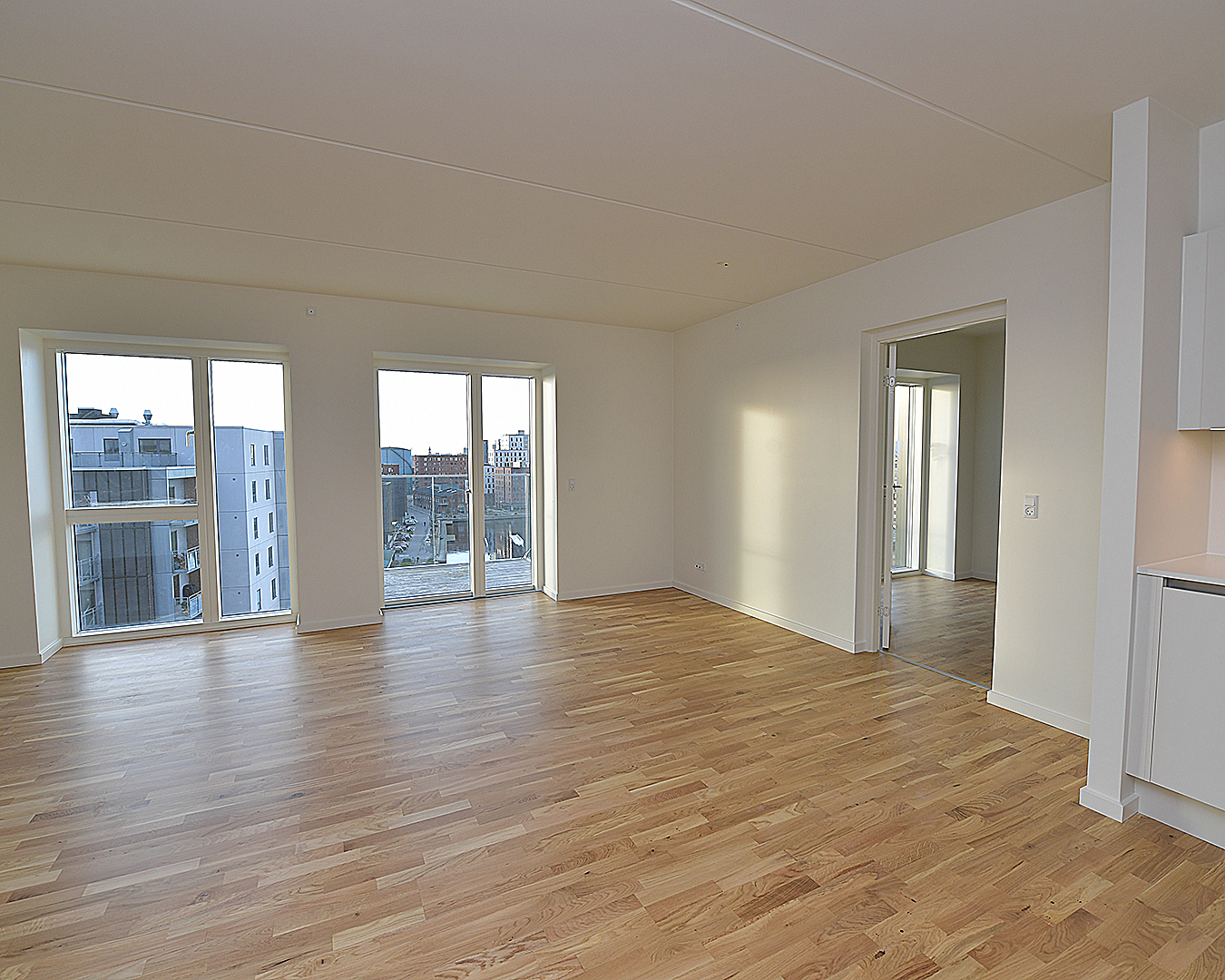 Skøn udsigtslejlighed med altan ved fjorden