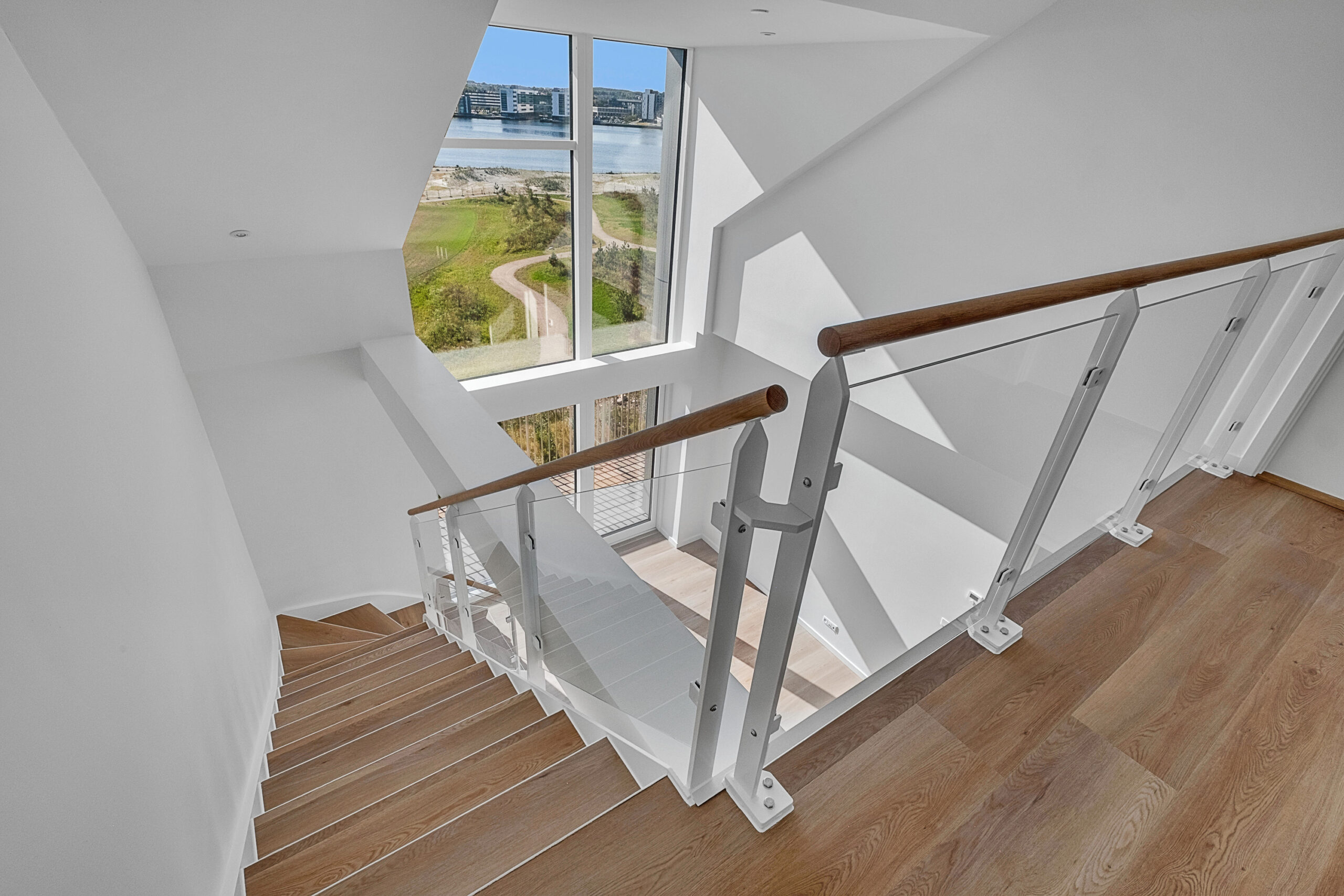 Penthouselejlighed med fantastisk udsigt over fjorden